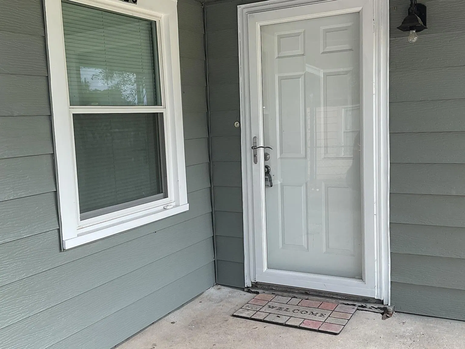 1826 Catalina Dr — Photo 2