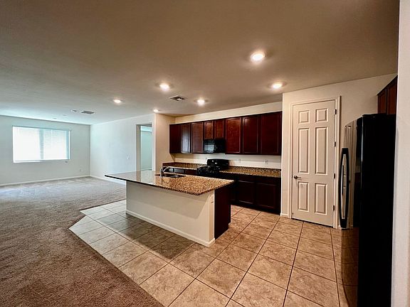 4th image of 10865 W Keuka Dr