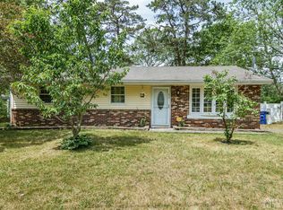11 Wenatchi Trl, Browns Mills, NJ 08015