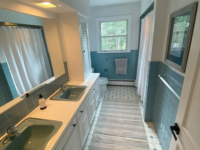 65 Leroi Dr — Photo 36