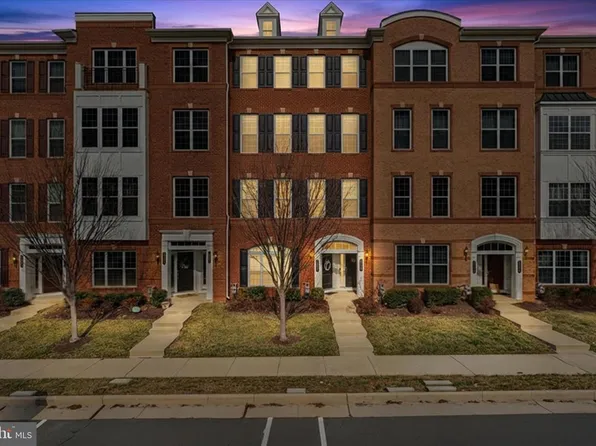 43100 Thoroughfare Gap Ter, Ashburn, VA 20148