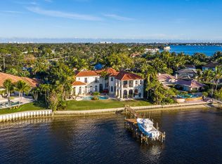147 Point Cir, Tequesta, FL 33469