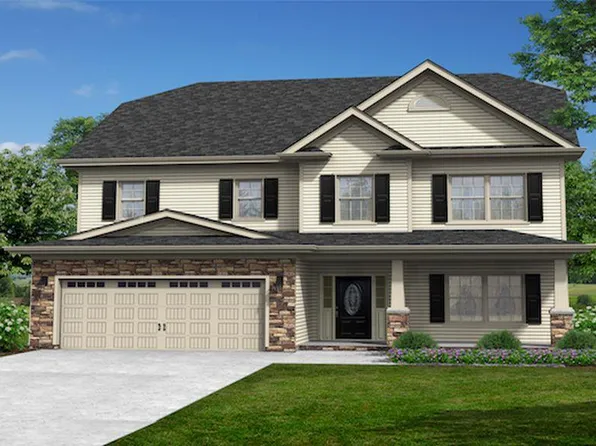 9 Competition Dr, Camden, SC 29020