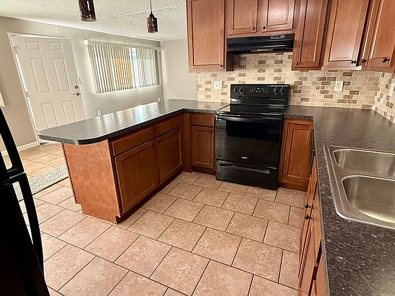 4th image of 5137 Mays Ave