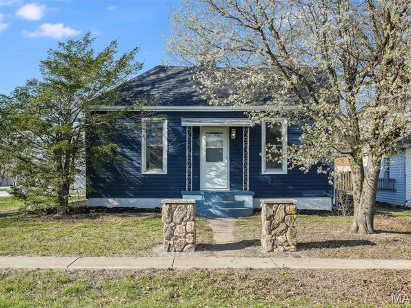 601 Walnut St, Alhambra, IL 62001