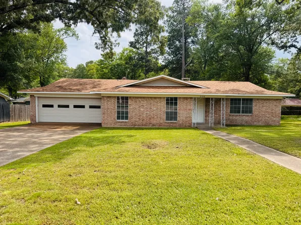2108 E 24th St, Texarkana, AR 71854
