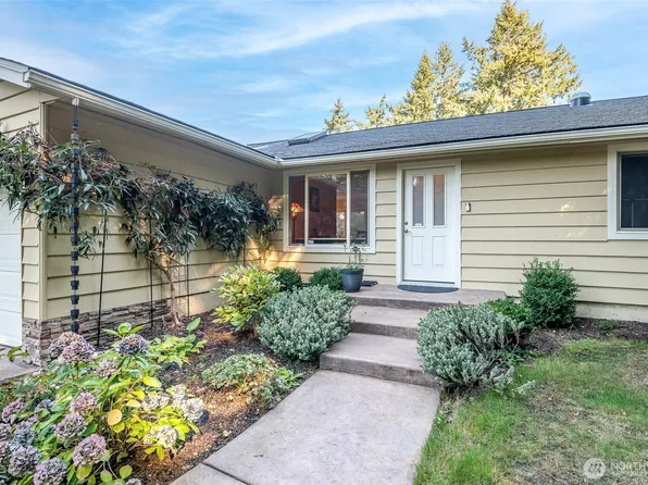 30402 12th Avenue SW, Federal Way, WA 98023