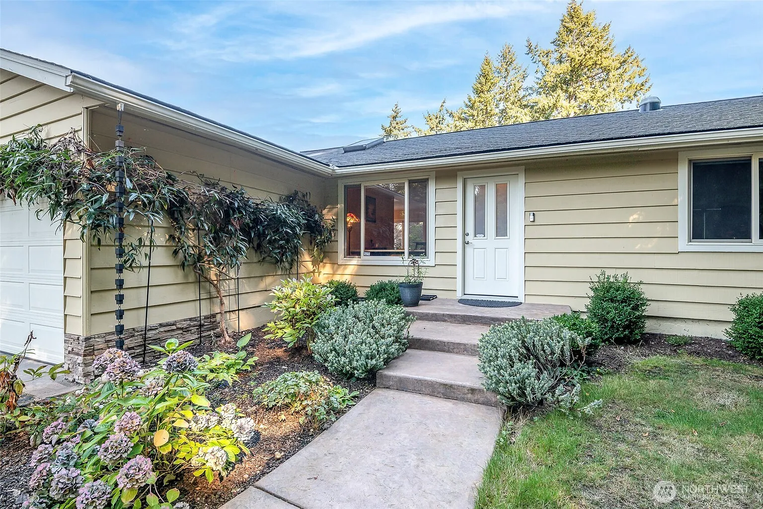 30402 12th Avenue SW photo 1