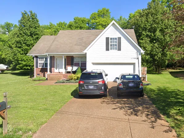 3306 Milton Ct, Thompsons Station, TN 37179