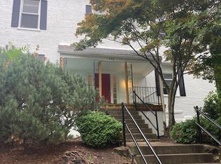 422 4th St #1, Oakmont, PA 15139