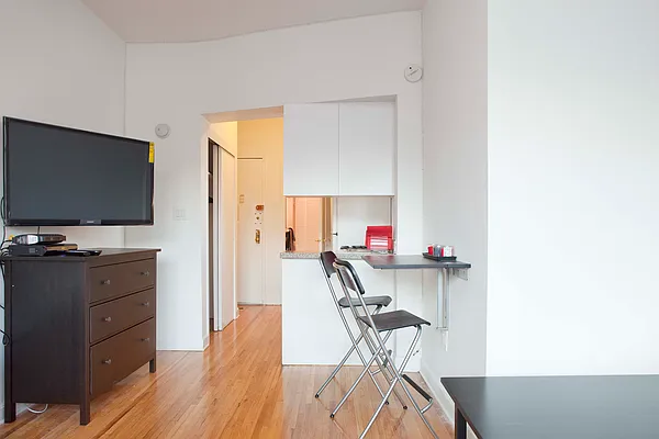 Rented by Big Apple Living | media 14
