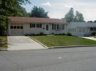 2 Hemlock Dr #DDR, Parlin, NJ 08859