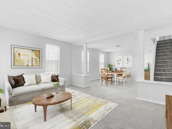 1160 Miller St, Crum Lynne, PA 19022