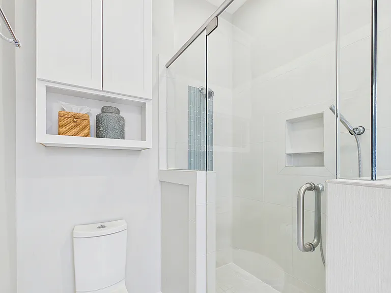 74 Greenway Park Ave — Photo 18