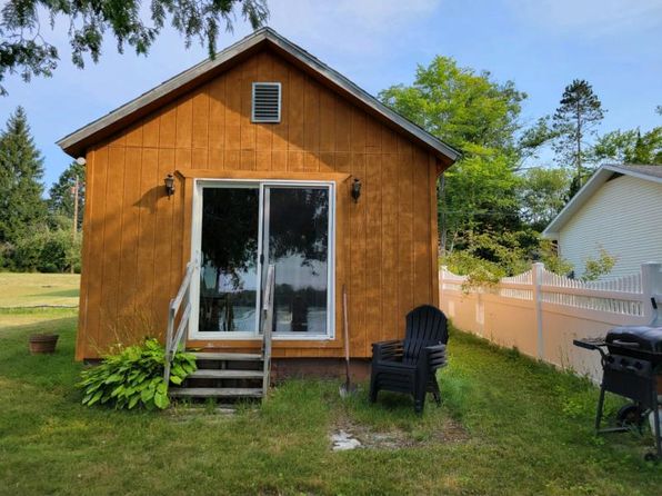 2087 W Trask Lake Rd, Barton City, MI 48705