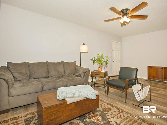 2nd image of 512 Lake Forest Blvd APT 221F