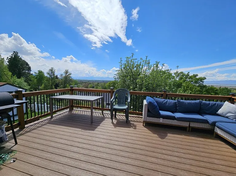 1401 N Peachtree Dr E — Photo 15