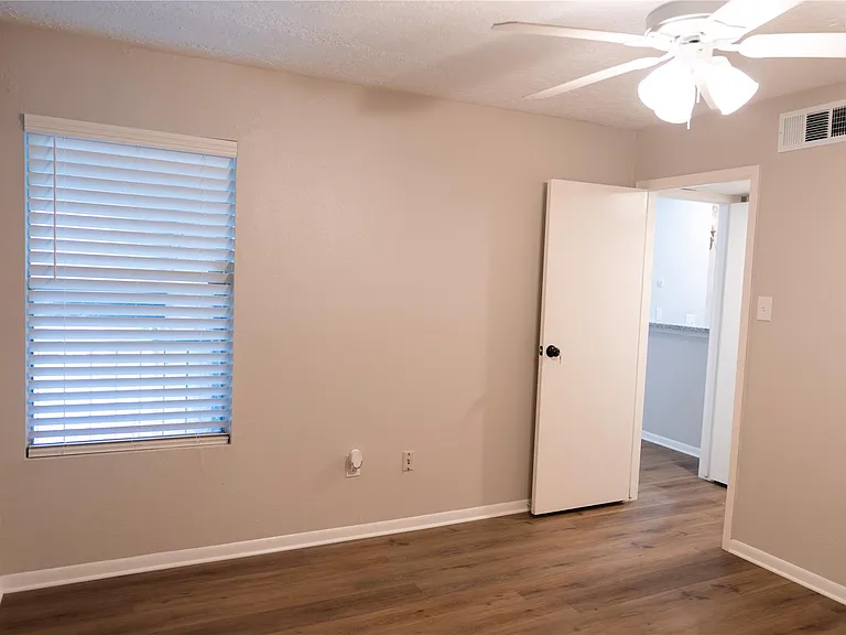 2021 Spenwick Dr #624 — Photo 28