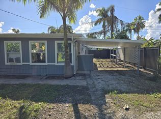 1117 7th Way, North Fort Myers, FL 33903