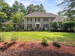 40 Grand Hill Dr, Dover, MA 02030