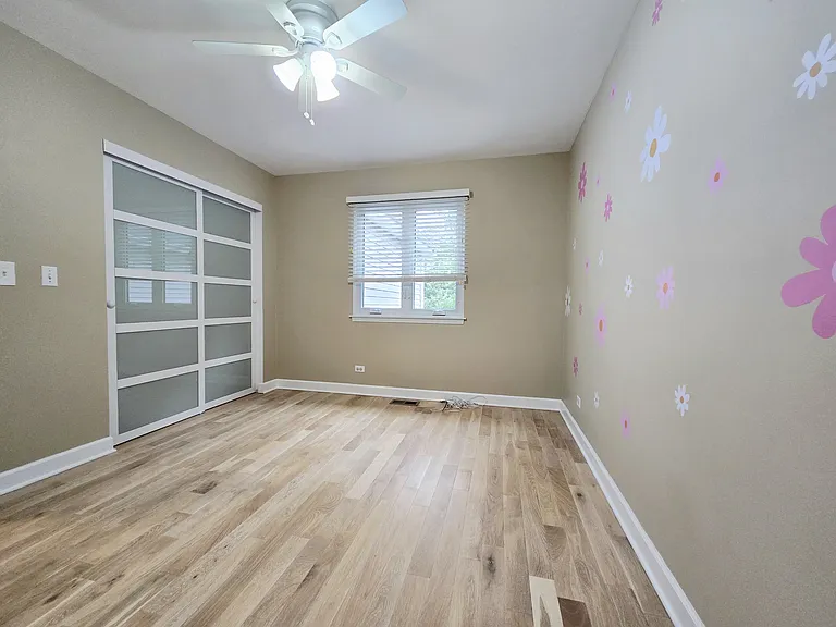 126 Hampton Ave — Photo 17