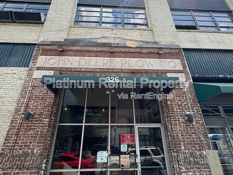 326 Nelson St SW #208 — Photo 2