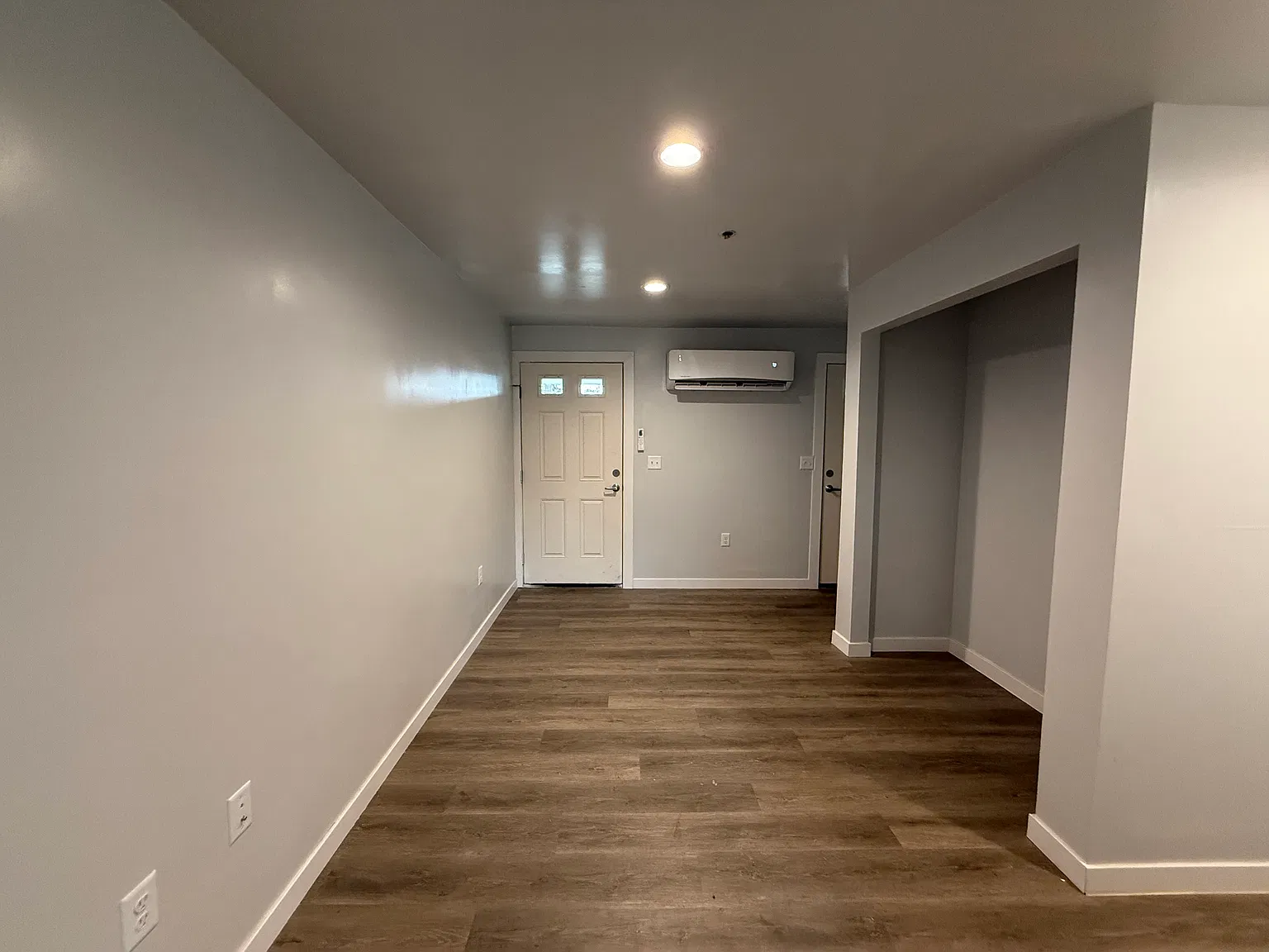 2 bed, 880 sqft, $1,450 — Photo 2