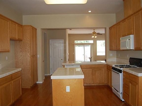 4th image of 2859 Hawkins Ln