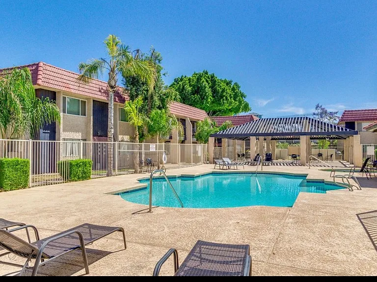 700 W University Dr #213 — Photo 3