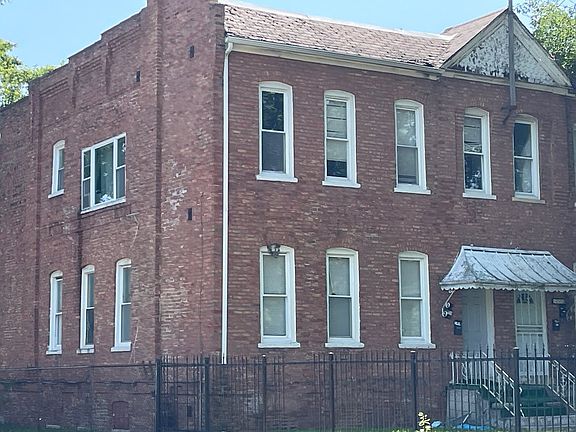 3rd image of 10501 S Corliss Ave