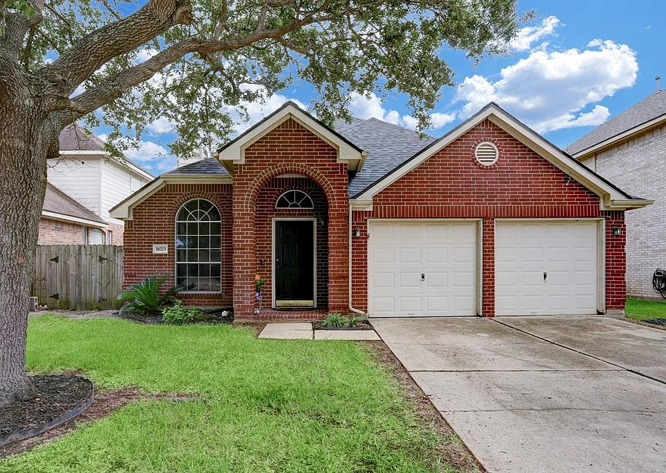 1st image of 18223 Flint Hill Dr