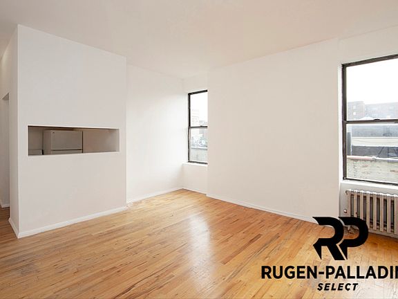 2nd image of 338 E 15th St APT 4B