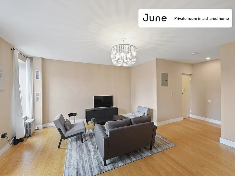 301 Saint Nicholas Ave #A — Photo 4