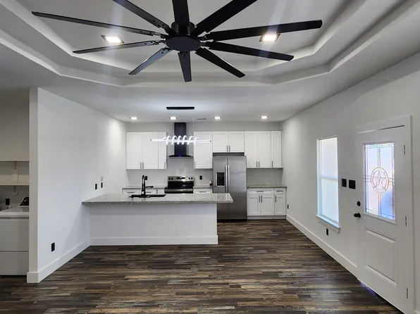 403 Road 5604, Cleveland, TX 77327