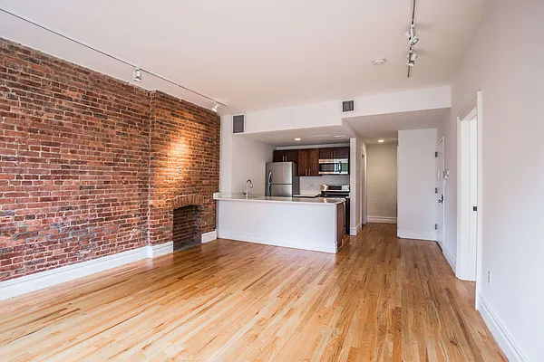 Rented by Nooklyn NYC LLC | media 39