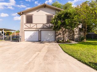 1384 Poppy Ln, New Braunfels, TX 78130