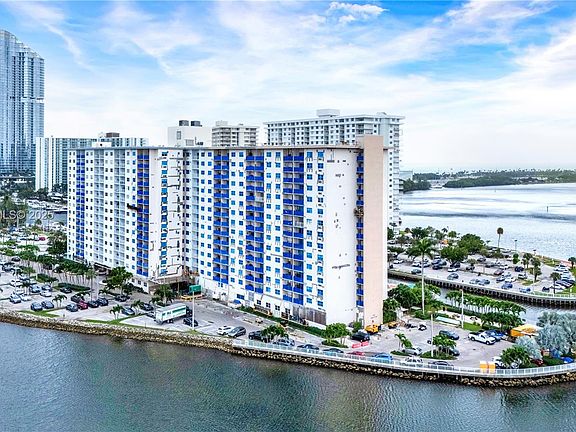 5th image of 400 Kings Point Dr APT 1604