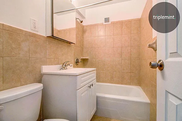 Rented by Triplemint | media 7