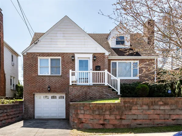 18 Cypress Avenue, Port Washington, NY 11050