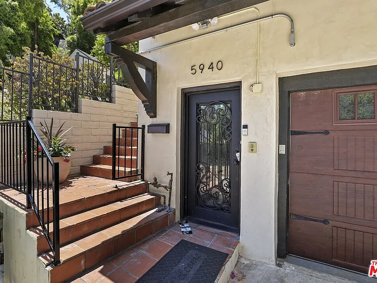 5940 Manola Way — Photo 39