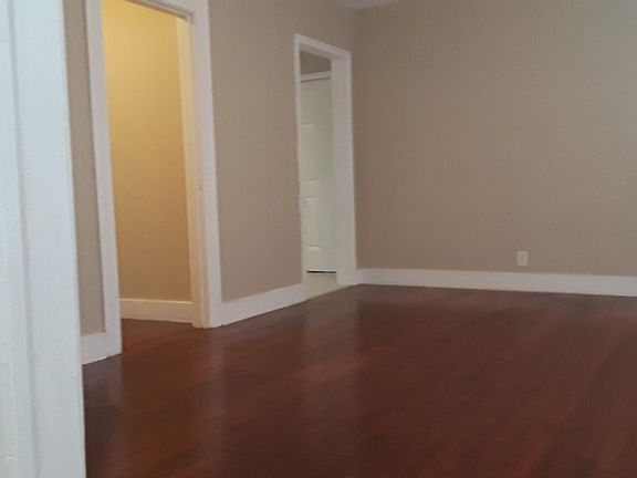 4th image of 591 Colonial Cir SE APT 4