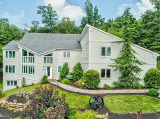 425 Scout Ridge Ln, Hellam, PA 17406