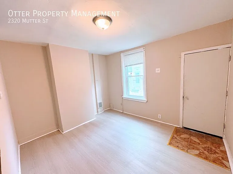2320 Mutter St — Photo 12
