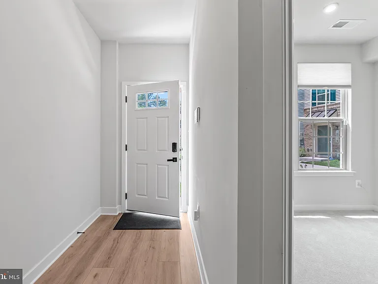9826 Posterity Ln — Photo 4