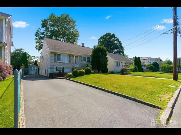 219 Julius St, Iselin, NJ 08830