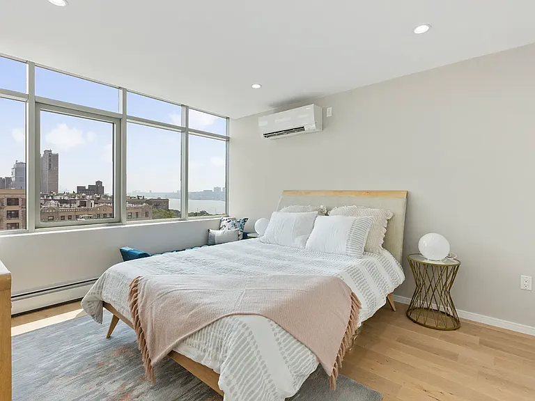 40 Pinehurst Ave #7B — Photo 6