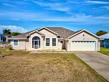 2326 Jackson Dr — exterior photo