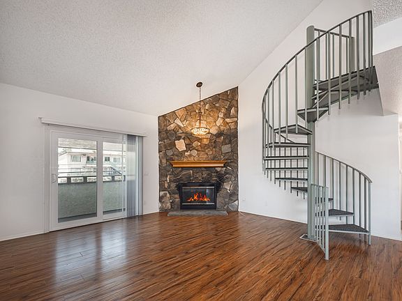 2nd image of 10133 Tujunga Canyon Blvd APT 7