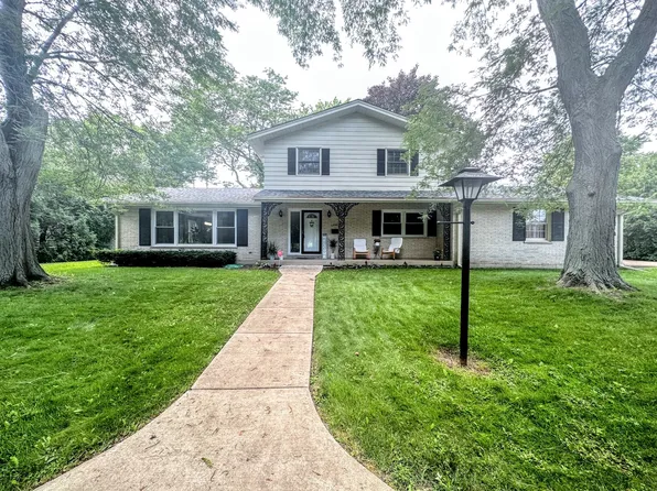 2440 N Poplar St, Waukegan, IL 60087