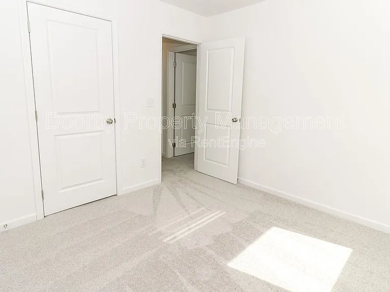 115 Saddlebred Way — Photo 23